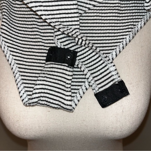 Express Sweetheart Bodysuit - Picture 6 of 9